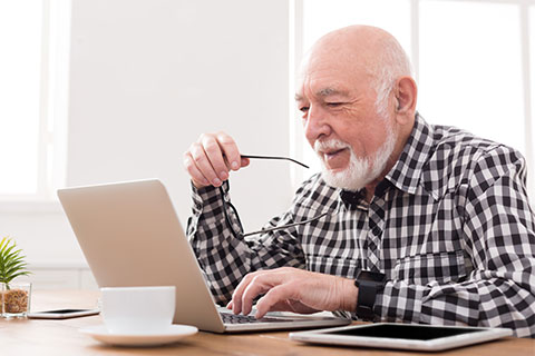 CJE SeniorLife’s media room offers a wide range of resources for seniors and their families through our quarterly magazine, helpful articles regarding our programs and senior care-related issues, along with the latest news about CJE’s services and innovations.